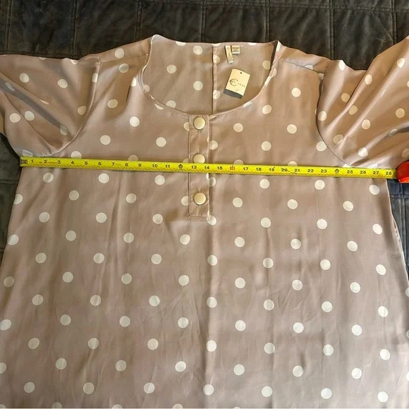 Cato Est. 1946 Women’s Polka Dot Top Blouse Size 26/28 NWT - Picture 8 of 9